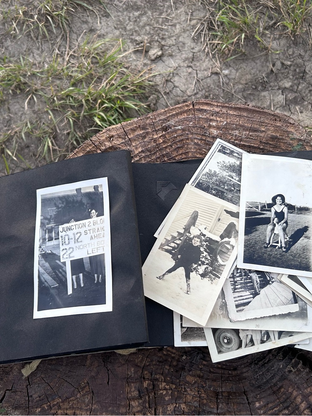 Antique Early 1900’s Family Photo Album Original Snapshots Fashion Americana